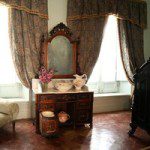 antiques-200×200