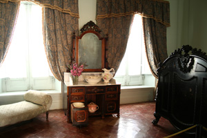 storing antiques for retirement