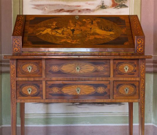 how to store antiques