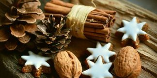 How to Make a Small Home Look Larger This Holiday Season
