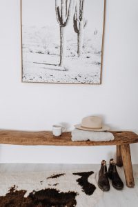14 Tips on How to Organize a Mudroom